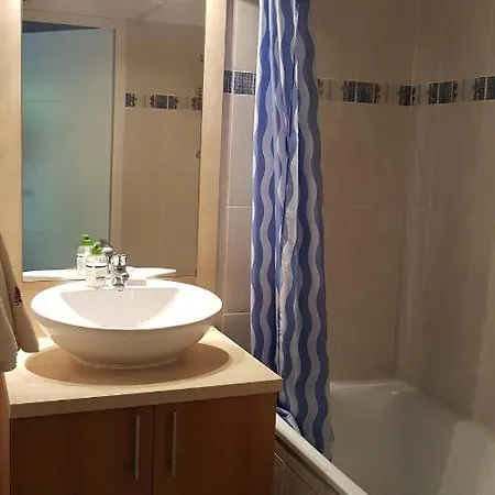 Апартаменты 2 Avec Jardinet, Piscine Vue Sur La Montagne Люс-Сен-Совёр